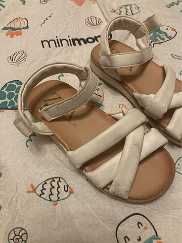 Zara Zara sandalet 24 numara