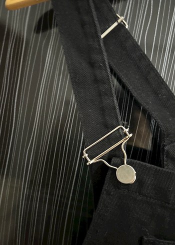 Siyah Gevşek Kesim Kısa Askılı Denim Tulum - Görsel 4