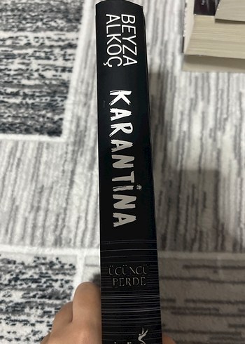  Beyza alkoç karantina üçüncü perde - Roman