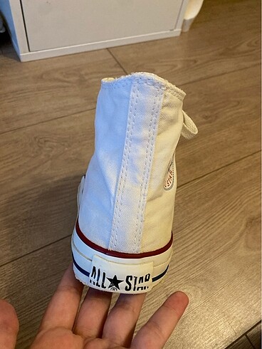 37 Beden beyaz Renk Converse bilekli chuck taylor beyaz