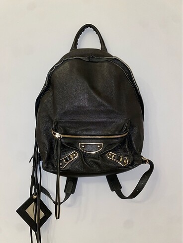 Balenciaga sırt çantası