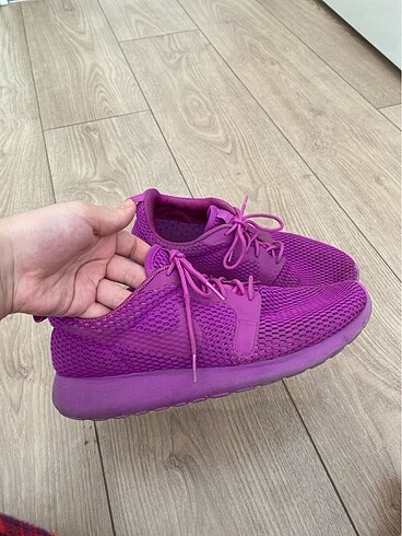 Nike spor ayakkabı