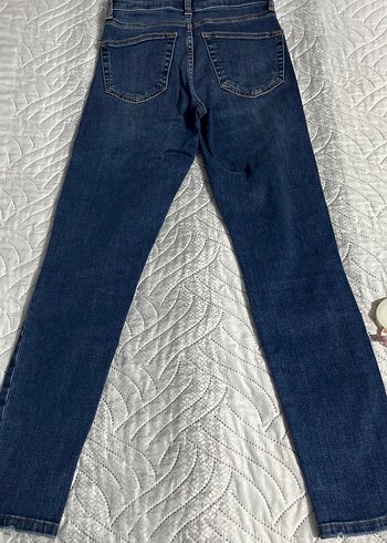 11-12 Yaş Beden Mavi Denim Yırtık Detaylı Dar Kesim Jean