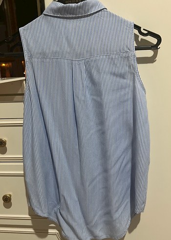 Mavi Çizgili Kolsuz Pamuklu Gömlek - Görsel 3