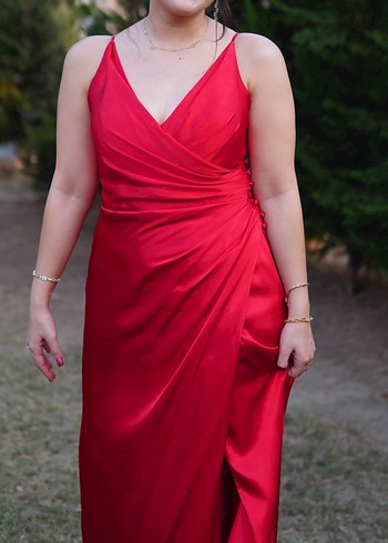 kırmızı abiye - Görsel 6