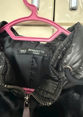 Kürklü Siyah Kapüşonlu Kadın Mont - Görsel 2