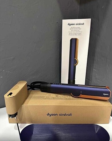 Dyson airstrait