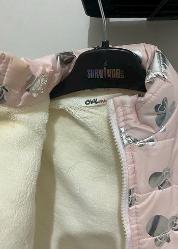 Kız Çocuk Pembe Kürklü Desenli Yelek - Görsel 3