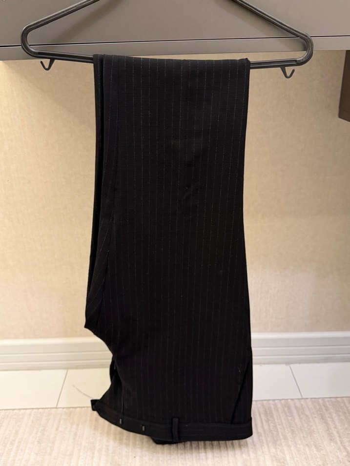 Siyah Çizgili 52 Beden Erkek Takım Elbise - Görsel 3