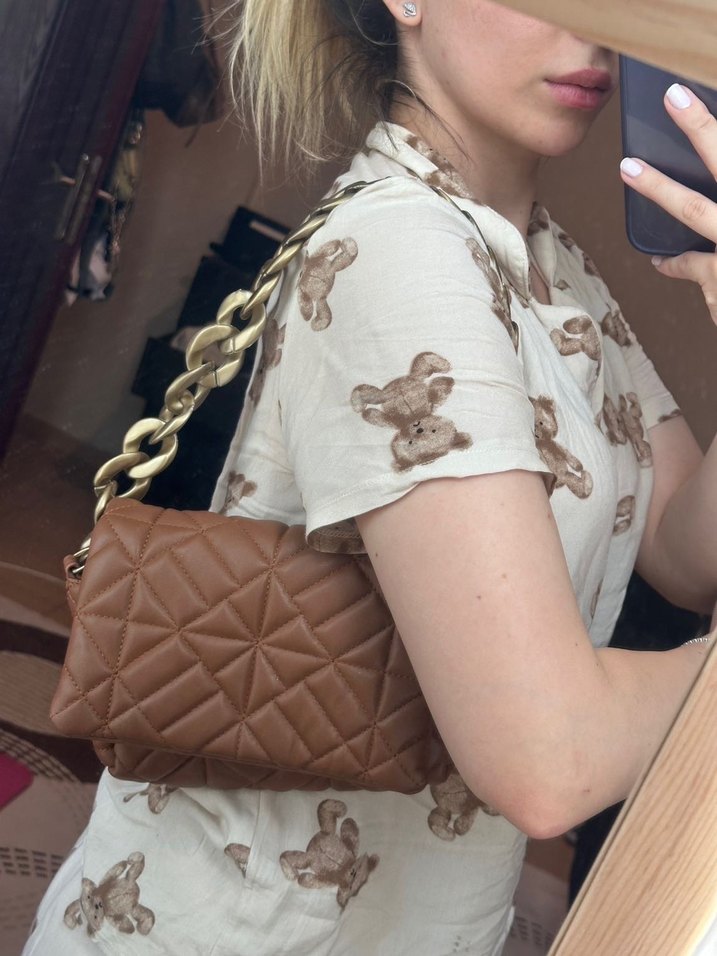 Zincir Detaylı Kadın Deri Çanta - Görsel 4