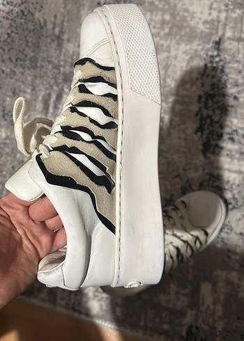 kenzo Beyaz Zebra Desenli Kadın Spor Ayakkabı - Görsel 4