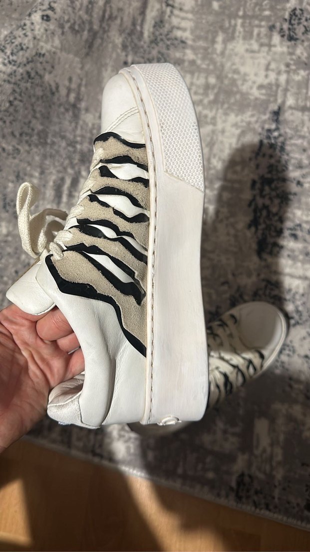 kenzo Beyaz Zebra Desenli Kadın Spor Ayakkabı - Görsel 4