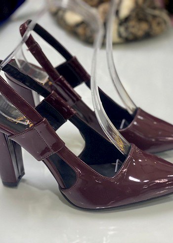 Bordo Parlak Stiletto Topuklu Kadın Ayakkabı