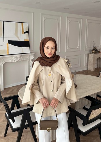 Bej Uzun Kollu Kadın Panço - Görsel 3