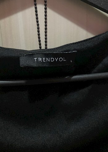 Trendyol & Milla Siyah V Yakalı Kadın Atlet