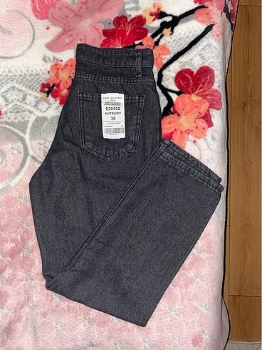 Antrasit Slim Fit Mom Jean