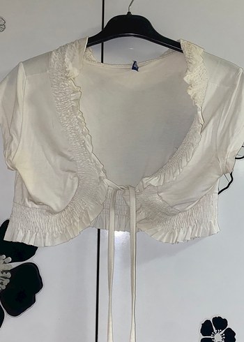 Beyaz Fırfırlı Bolero