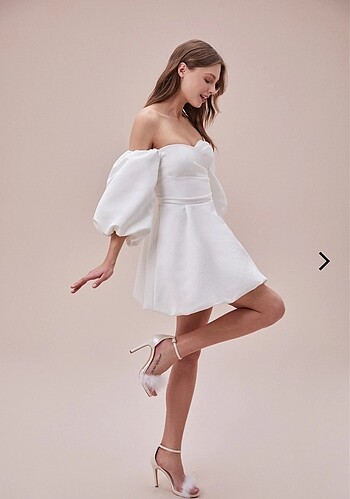Oleg Cassini Beyaz Mini Elbise