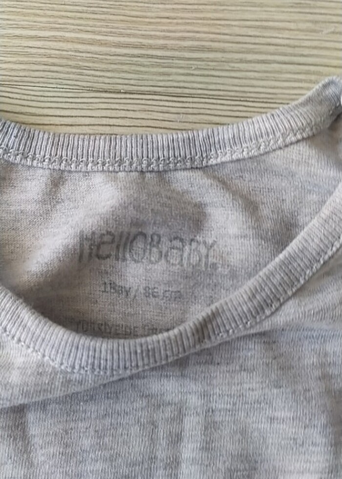 Hello baby çıtçıtlı badi alttan 12-18 ay diyor ama 2 yaşına kada - Görsel 3