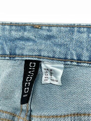 38 Beden çeşitli Renk H&M Mini Şort %70 İndirimli.