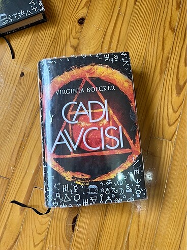  Beden Renk Kral katili- cadı avcısı - av