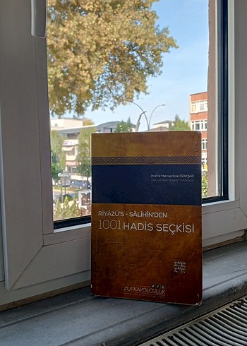 Riyazü's-Salihin'den 1001 Hadis Seçkisi Kitabı