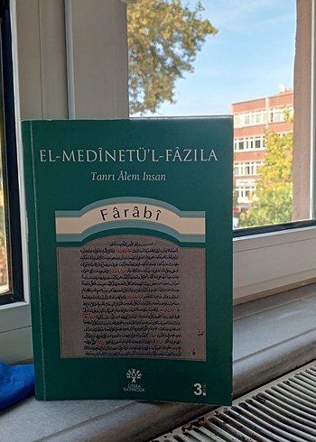 El-Medinetü'l-Fazıla - Farabi
