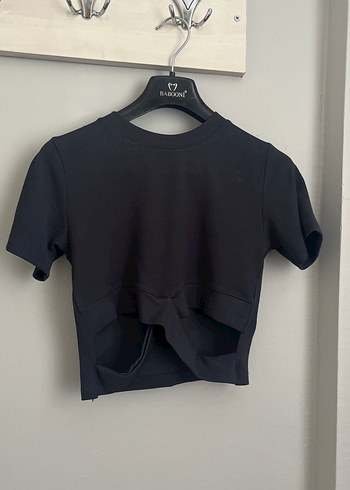 Siyah Crop Top Kısa Kollu Mini Kesim