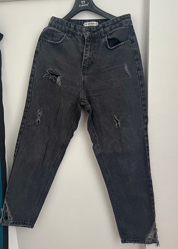 Siyah Bol Kesim Yırtık Kadın Kot Pantolon