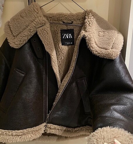 Zara İçi tüğlü mont