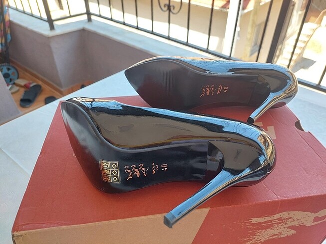 Diğer Stiletto