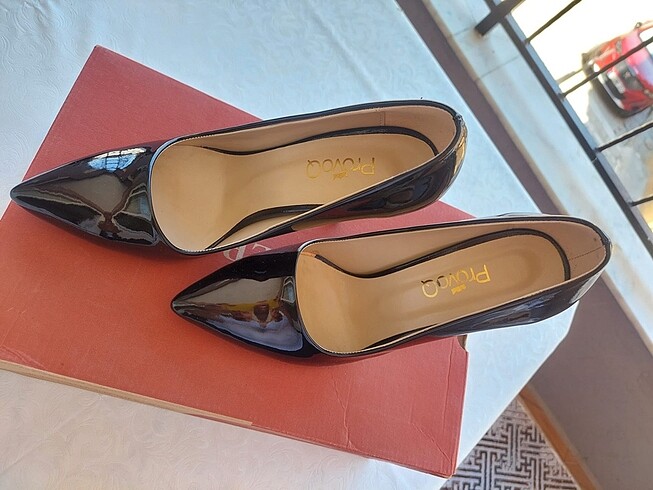 40 Beden Stiletto