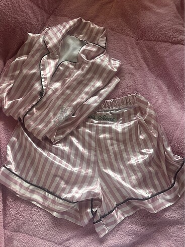 victoria?s secret pijama takımı