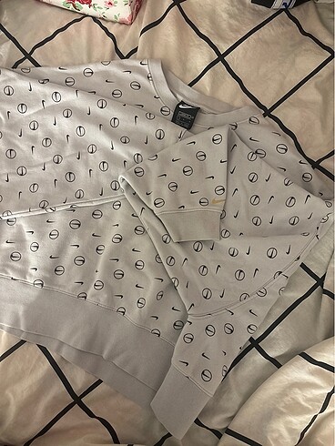 Nike nike sweatshirt