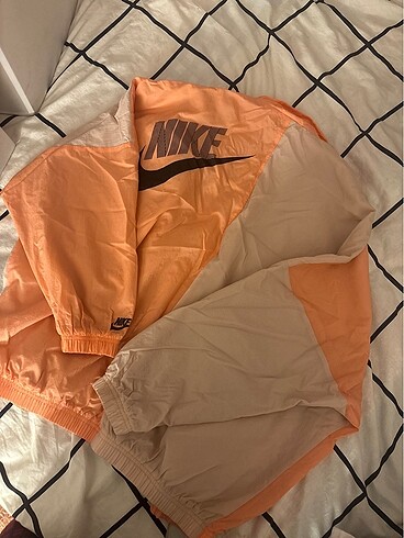m Beden nike yağmurluk