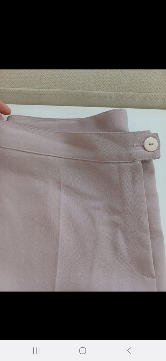 Dökümlü geniş paça pantolon - Görsel 4