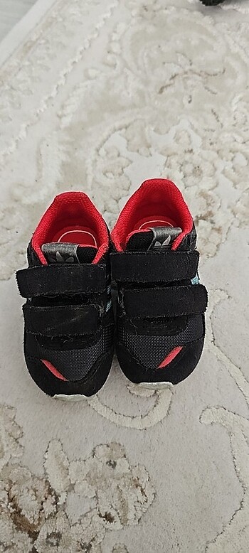 Adidas spor ayakkabı
