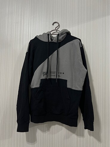 pull and bear sweatshirt