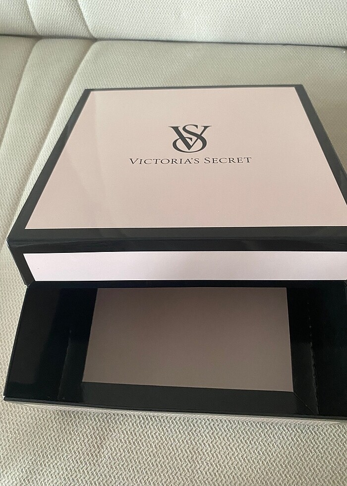 Orijinal victorias secret kutusu - Görsel 4