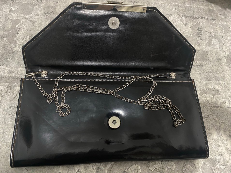 Siyah Deri Tokalı Kadın Abiye Çanta - Görsel 4