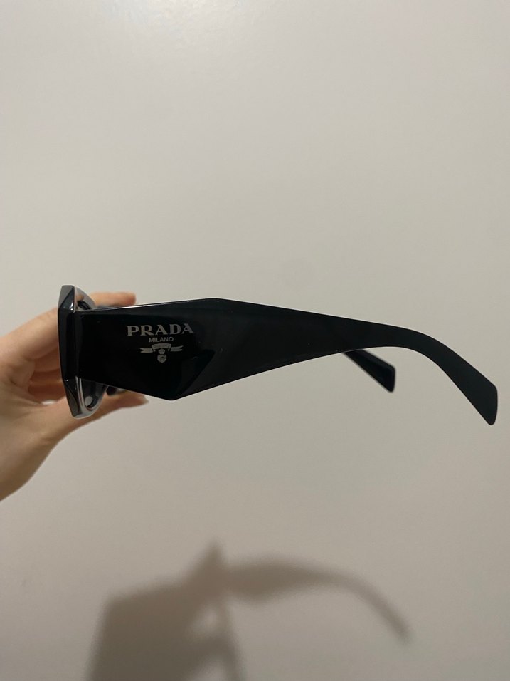Prada Siyah Güneş Gözlüğü( kabı dahil) - Görsel 3