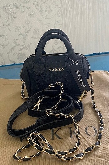 Vakko mini zincir ve deri askılı