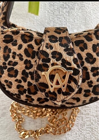 Beden Manc Cupid leopar