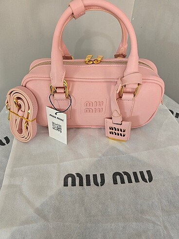 Miu Miu Miu Miu Arcadie Matelasse A+++ Kalite İthal Kadın Çantası
