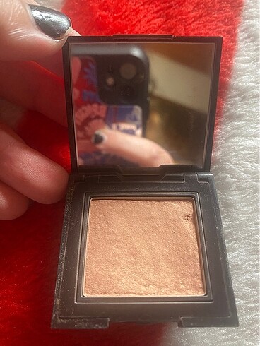 Laura Mercier Laura Mercier Allık