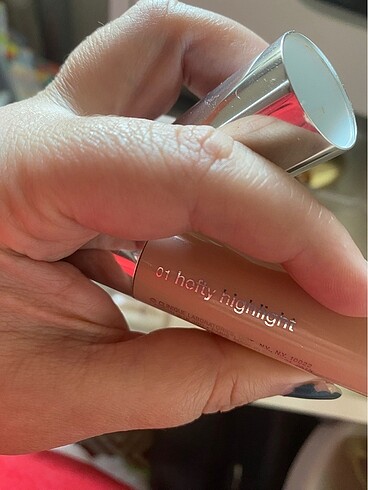 Beden Clinique Chubby Stick Highlighter
