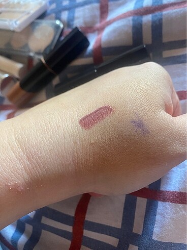 Beden Shiseido lipgloss