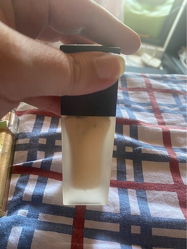 Beden Renk Nars All Day Luminous Weightless Fondoten