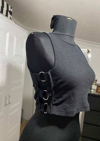 Siyah Yüksek Yakalı Kadın Crop - Görsel 5