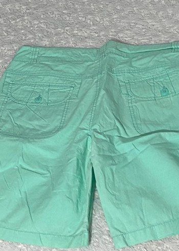 Düğmeli Yeşil Kadın Bermuda Şort - Görsel 3